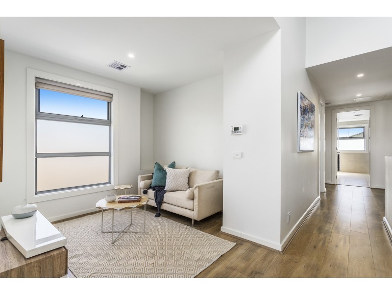 1/7 Webb Street, Altona VIC 3018