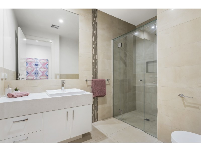 1/7 Webb Street, Altona VIC 3018