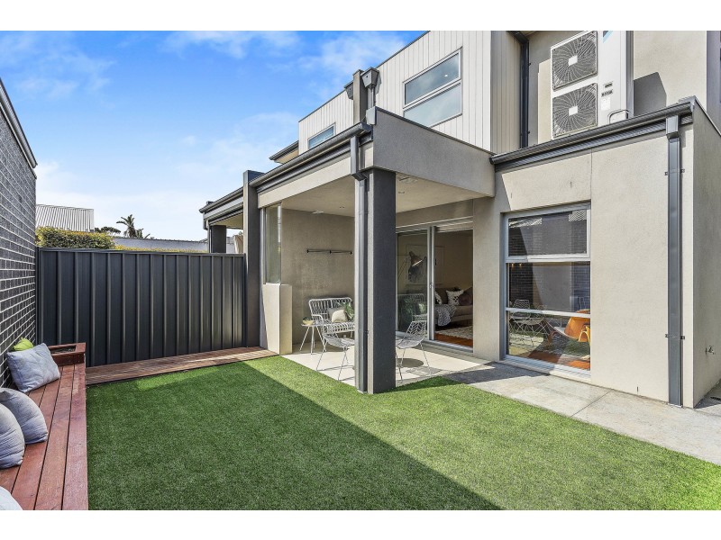 1/7 Webb Street, Altona VIC 3018