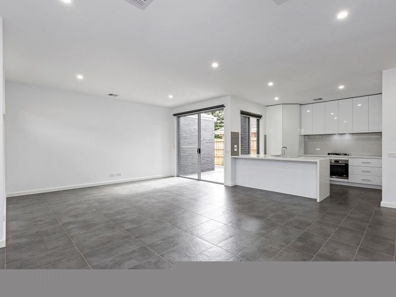 1/14 Lark Street, Altona VIC 3018