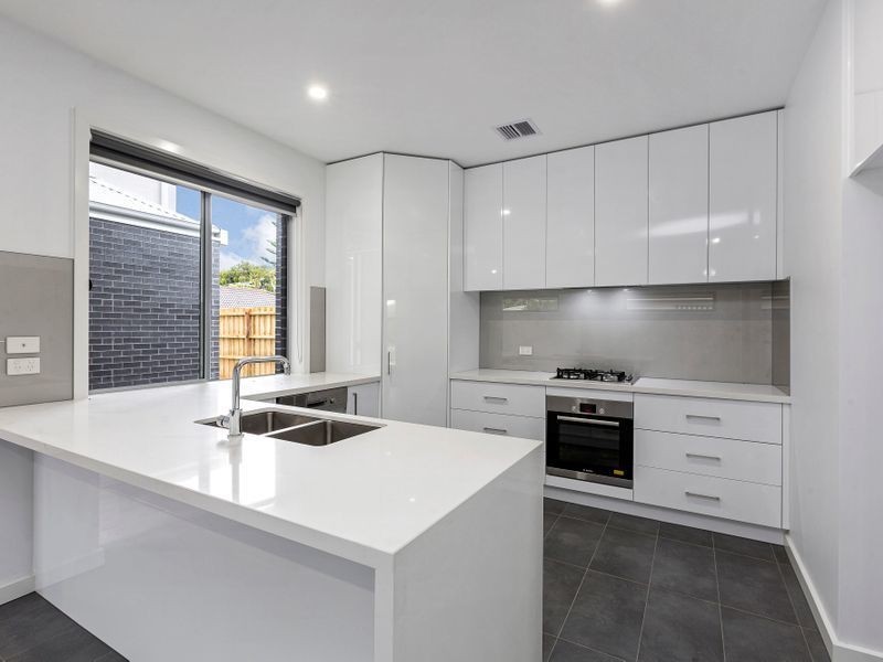 1/14 Lark Street, Altona VIC 3018