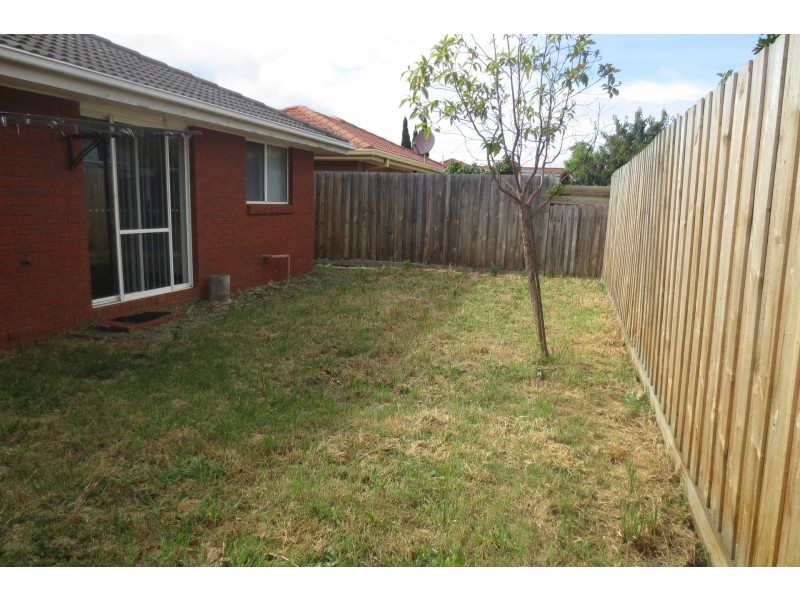 2/144 Victoria Street, Altona Meadows VIC 3028