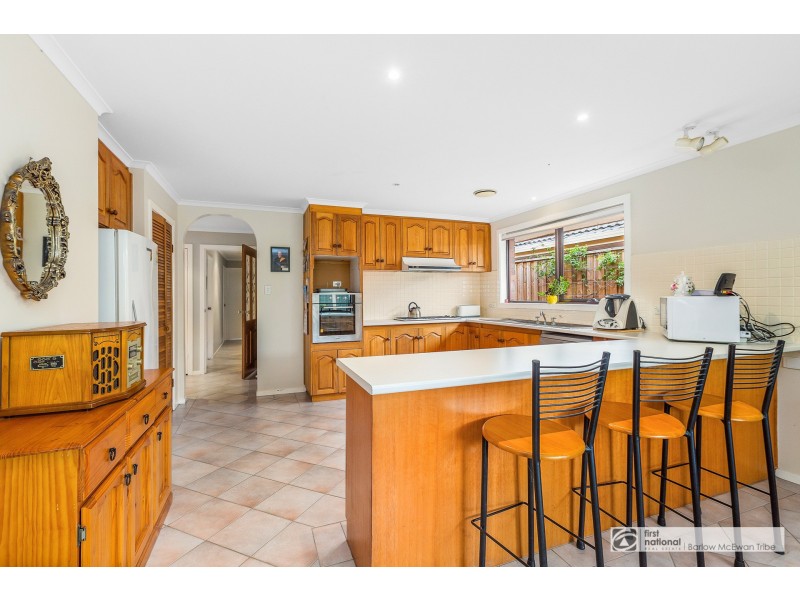 5 Pyramus Place, Altona Meadows VIC 3028