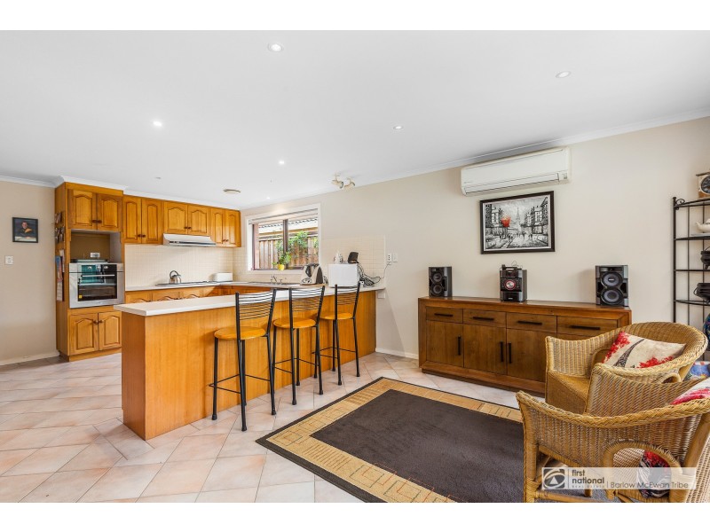 5 Pyramus Place, Altona Meadows VIC 3028
