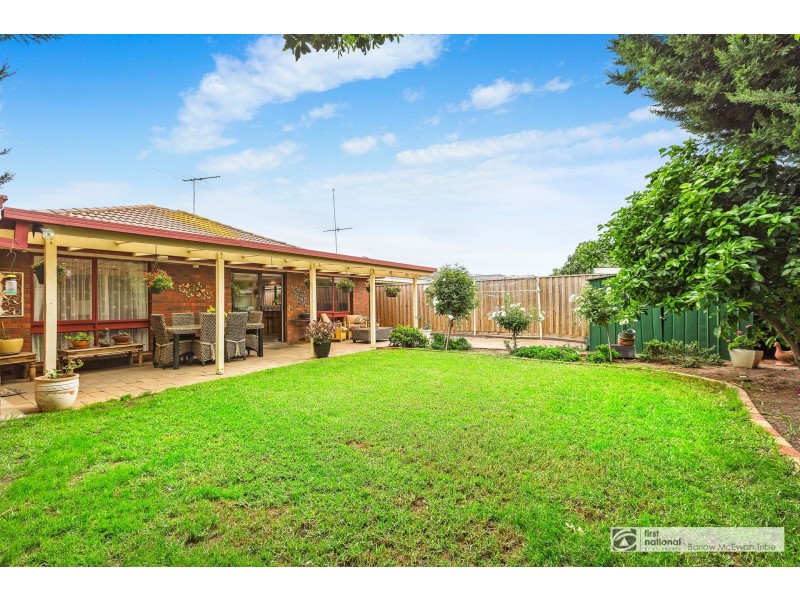 5 Pyramus Place, Altona Meadows VIC 3028