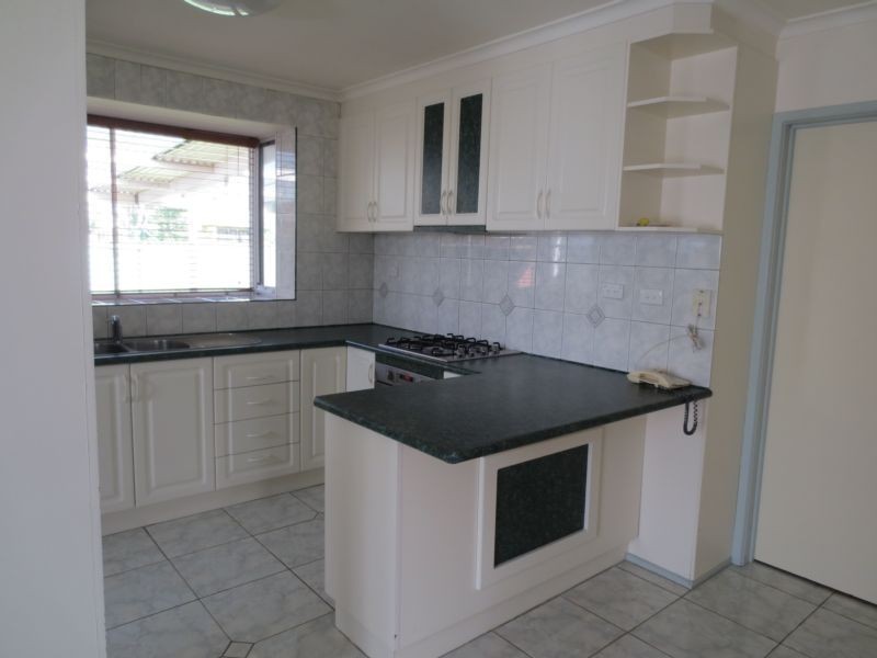 14 Hammond Street, Altona VIC 3018