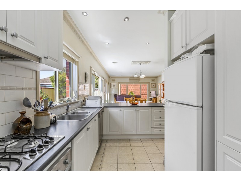 51 Linnet Street, Altona VIC 3018