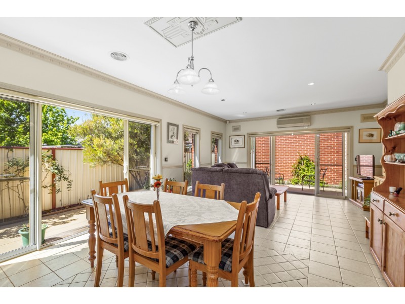 51 Linnet Street, Altona VIC 3018
