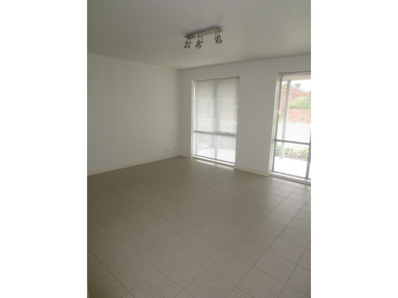 1/163 Queen Street, Altona VIC 3018