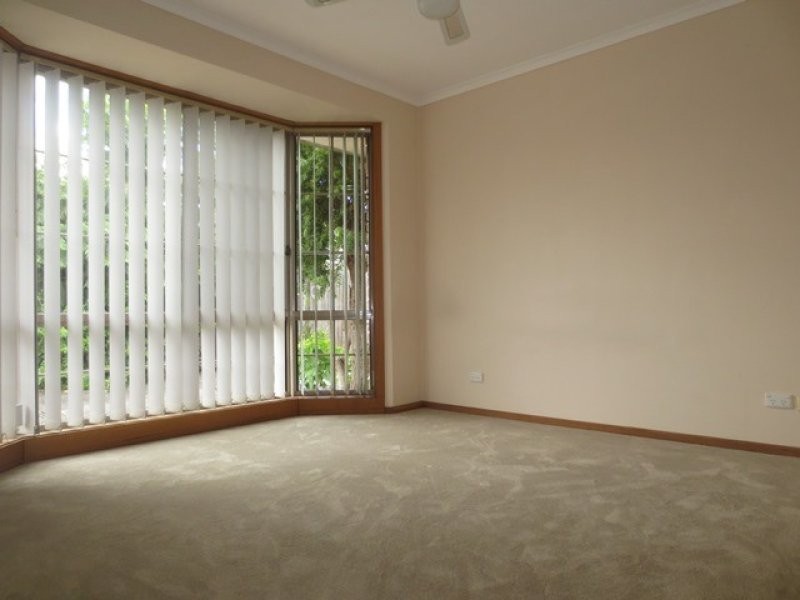 2/19 Romawi Street, Altona VIC 3018