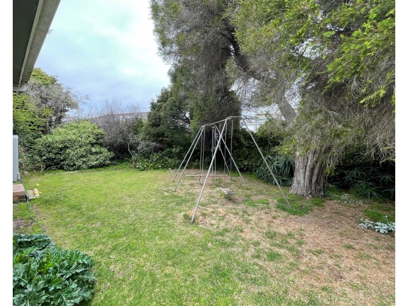18 Merritt Court, Altona VIC 3018