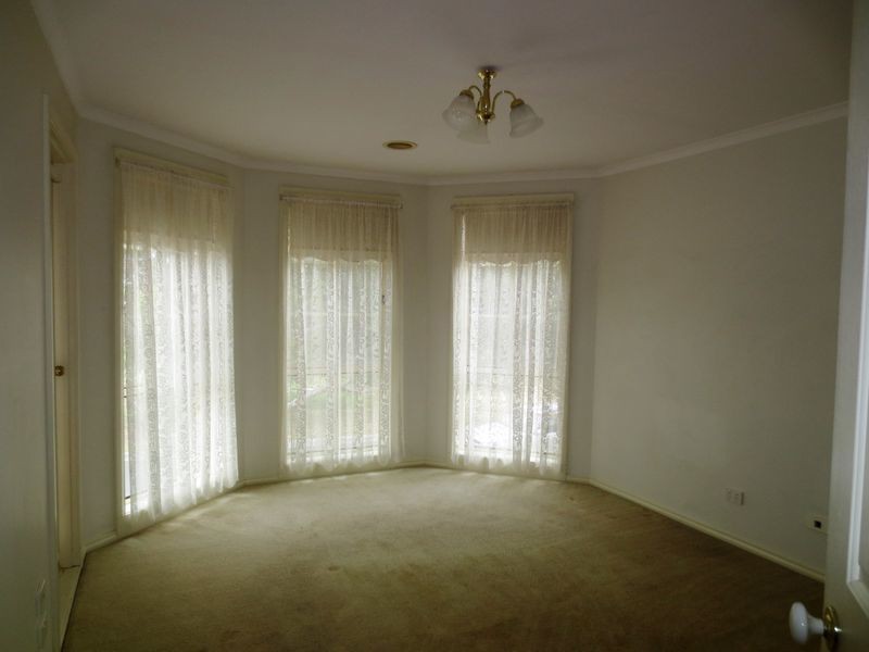 7 The Avenue, Point Cook VIC 3030