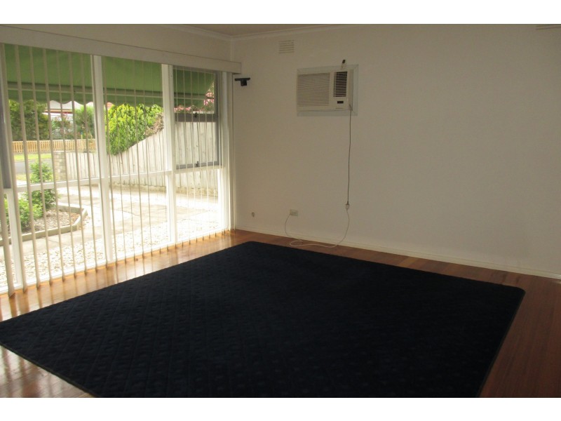 6 Hammond Street, Altona VIC 3018