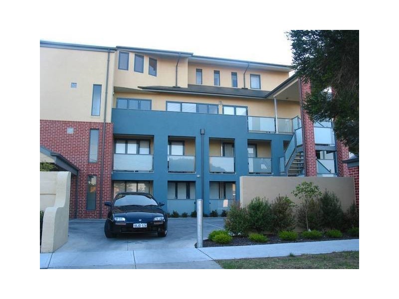 2/163 Queen Street, Altona VIC 3018