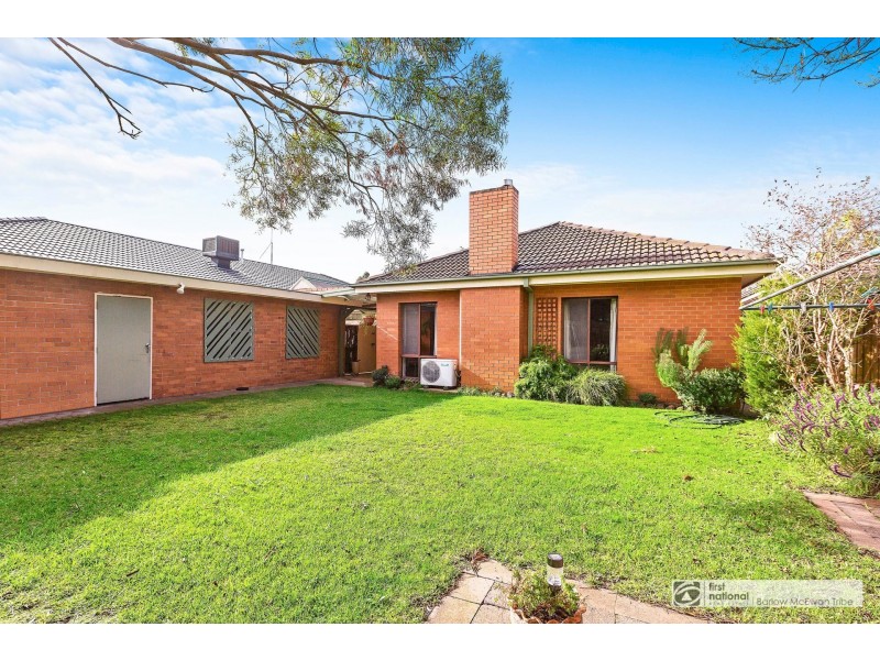 9 Cowra Street, Altona VIC 3018