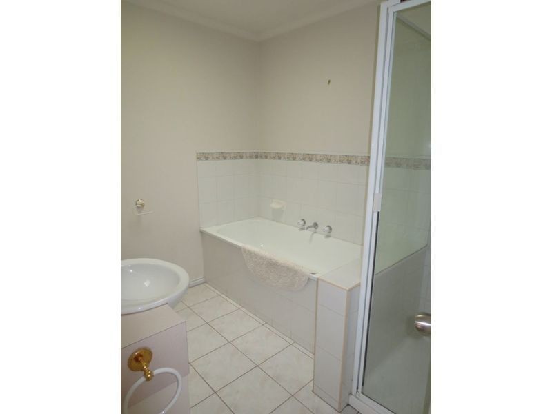 54 Linnet Street, Altona VIC 3018