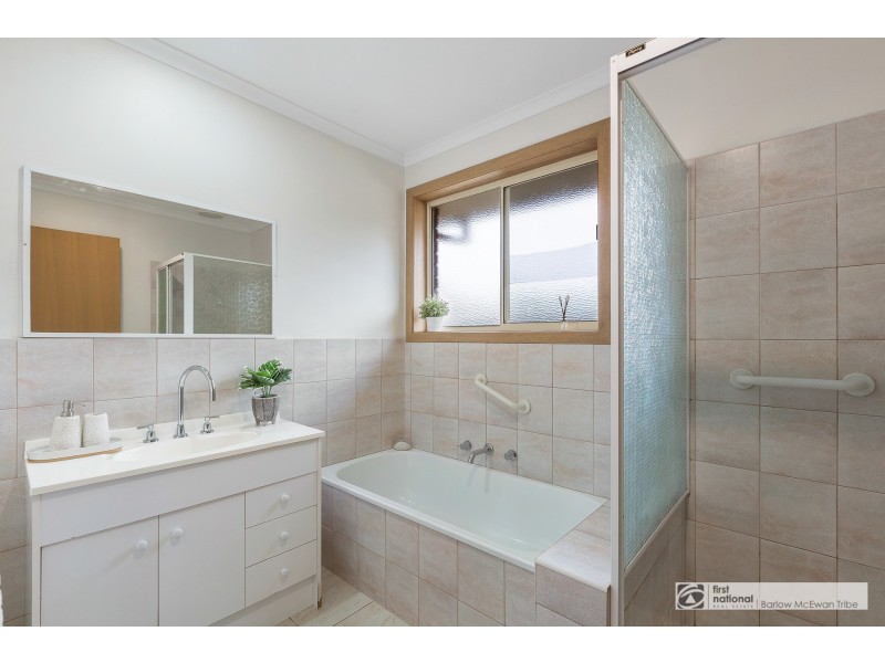 2/53 Millers Road, Altona VIC 3018