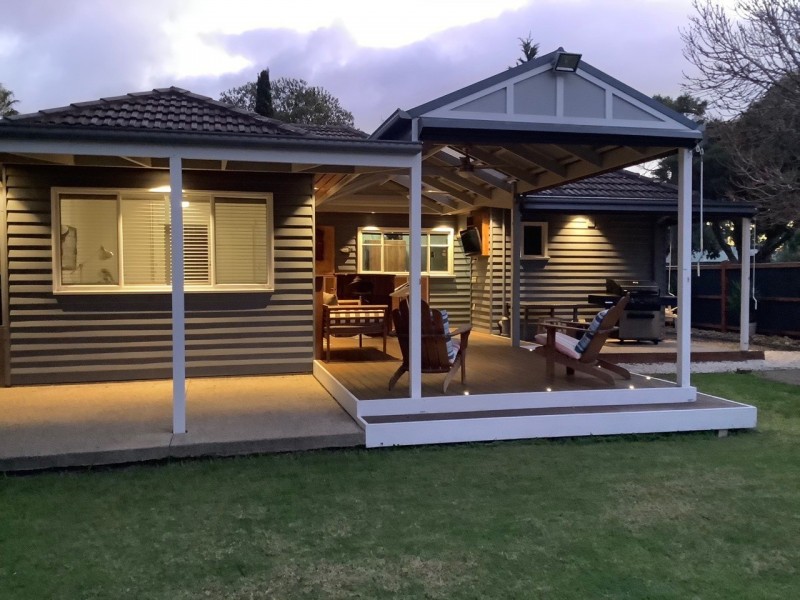 32 Fenfield Street, Altona VIC 3018