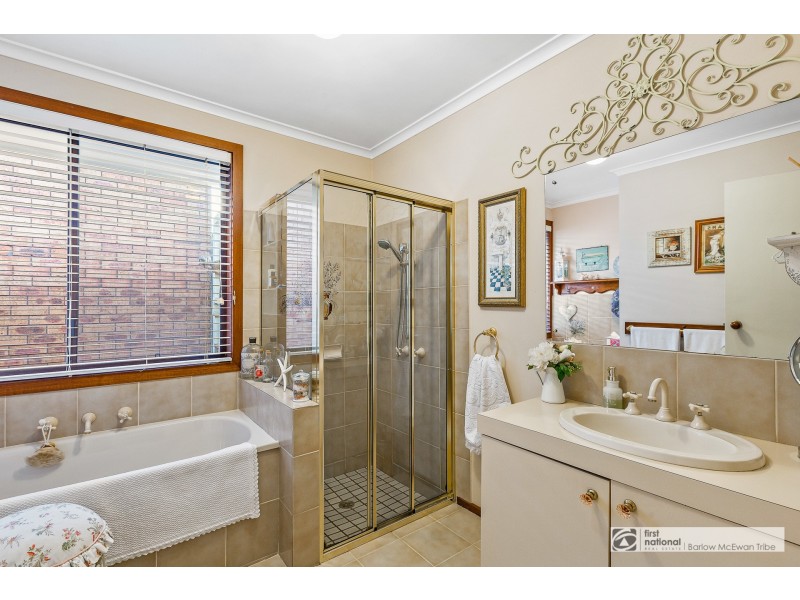 15 Argonaut Place, Altona Meadows VIC 3028