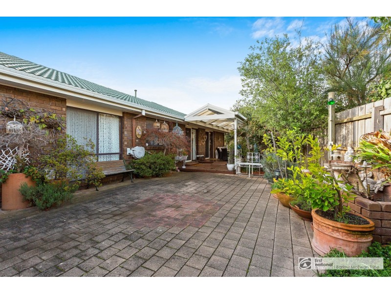 15 Argonaut Place, Altona Meadows VIC 3028