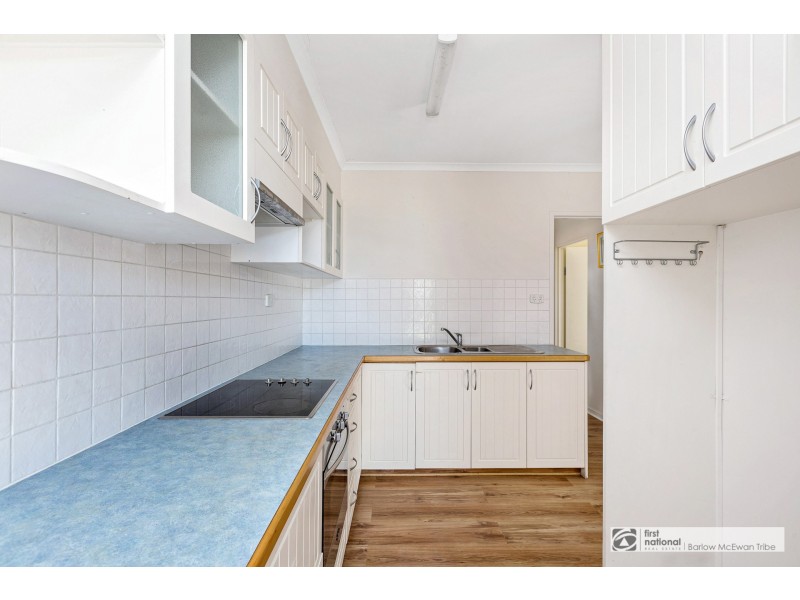 2/261 Civic Parade, Altona VIC 3018