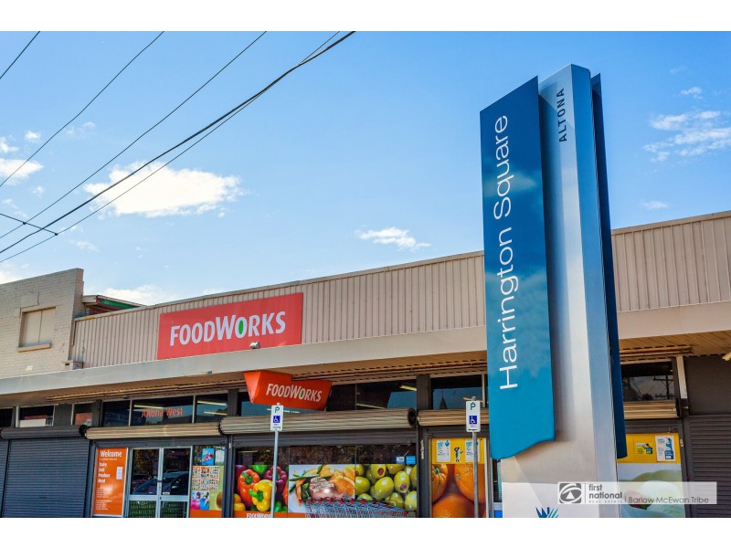 2/261 Civic Parade, Altona VIC 3018