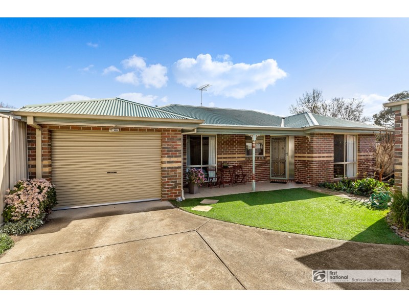2/25 Bayview Street, Altona VIC 3018