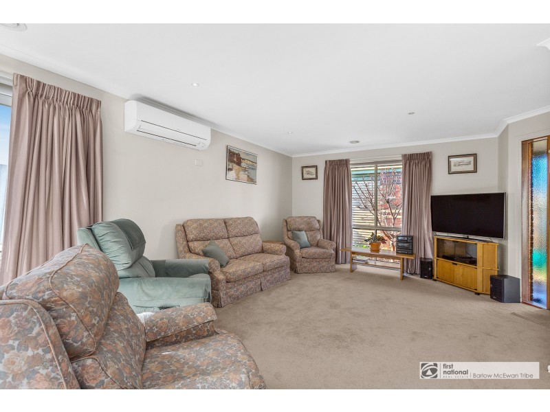 2/25 Bayview Street, Altona VIC 3018