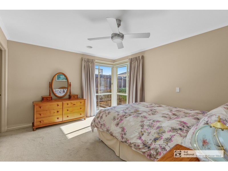 2/25 Bayview Street, Altona VIC 3018