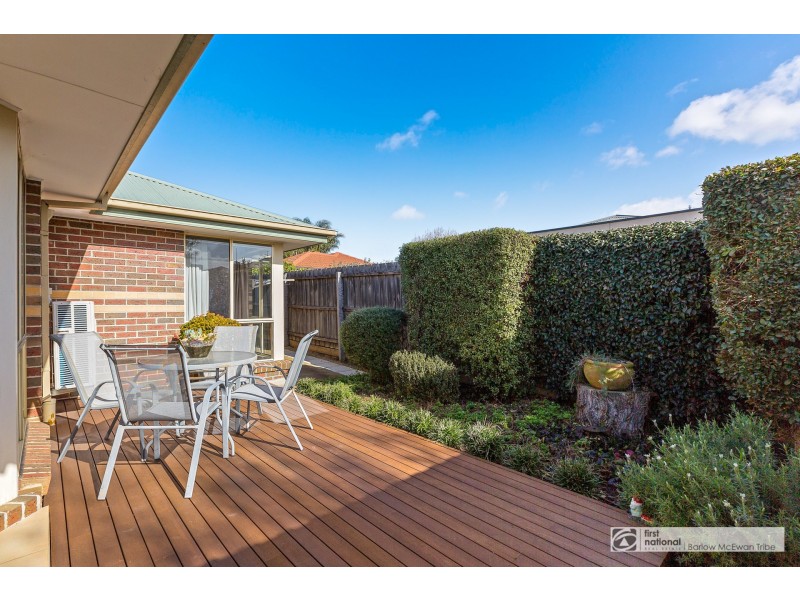 2/25 Bayview Street, Altona VIC 3018