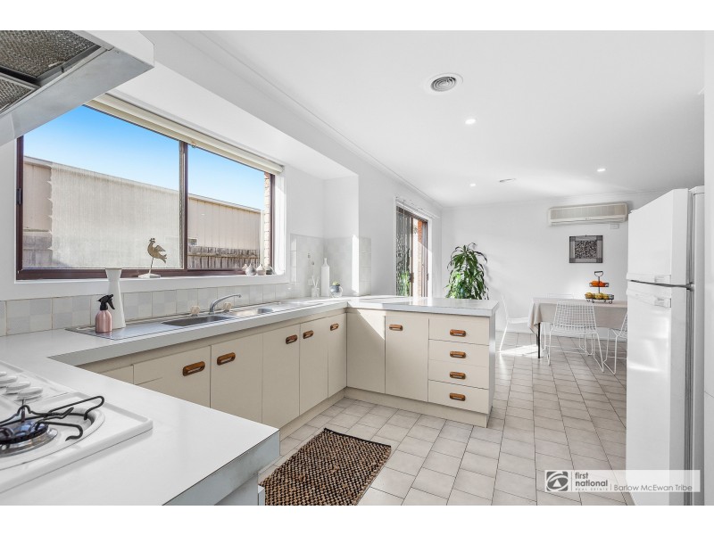 2/28 Mount Street, Altona VIC 3018