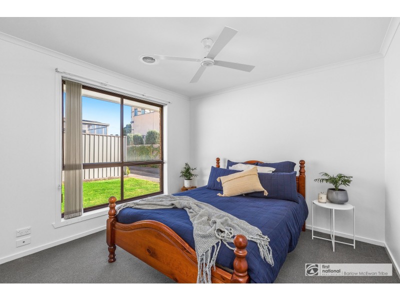 2/28 Mount Street, Altona VIC 3018