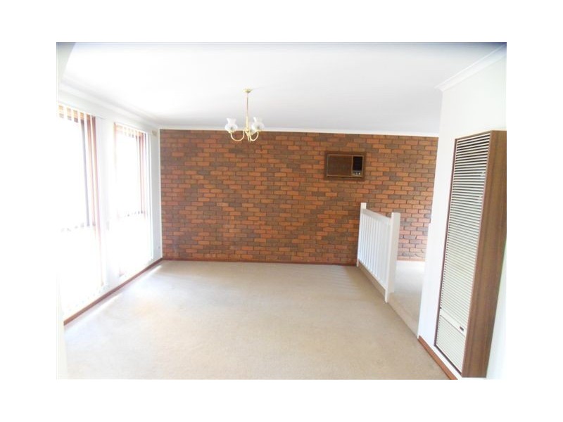 19 Ladynelson Crescent, Altona Meadows VIC 3028