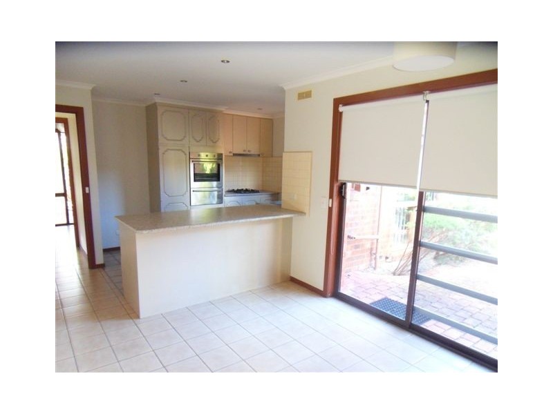 19 Ladynelson Crescent, Altona Meadows VIC 3028