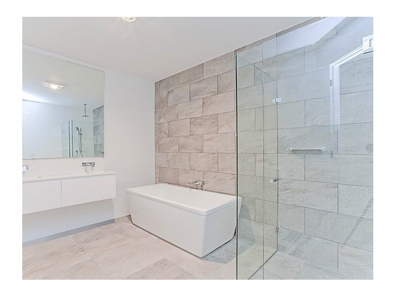 3/99 Pier Street, Altona VIC 3018