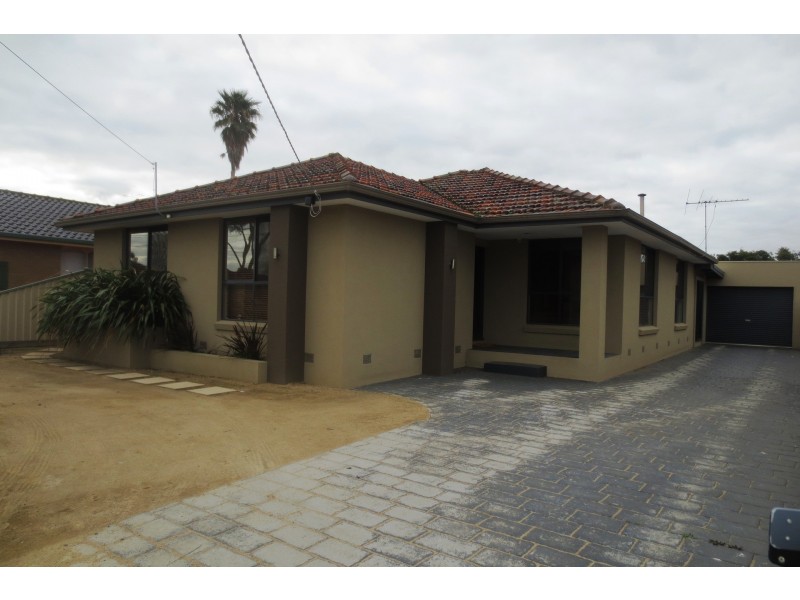 3 Tatman Drive, Altona Meadows VIC 3028