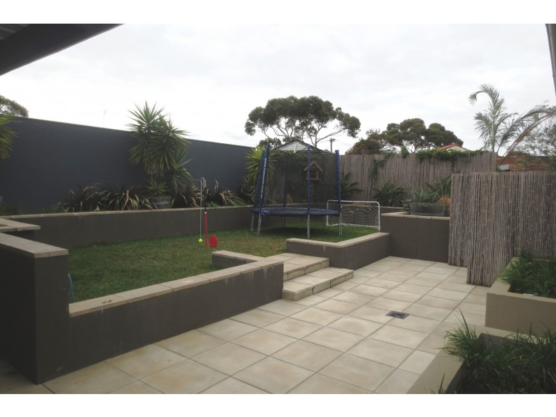 3 Tatman Drive, Altona Meadows VIC 3028