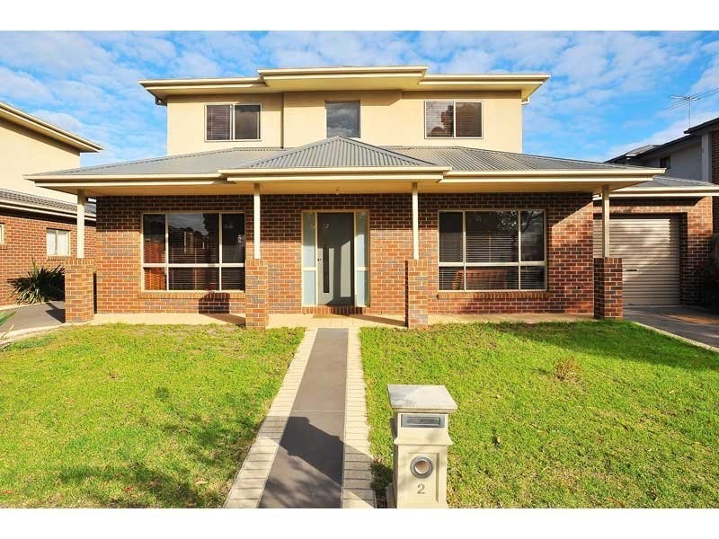 2/32 Civic Parade, Altona VIC 3018