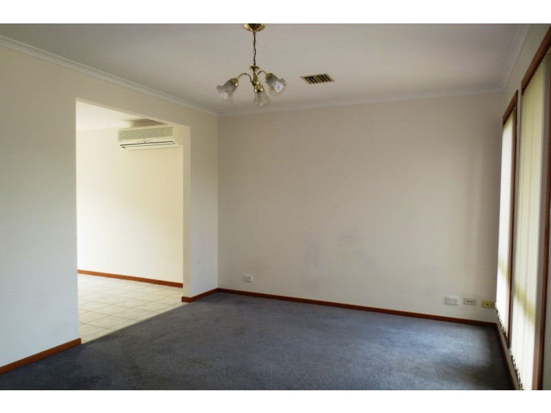 2/19 Upton Street, Altona VIC 3018