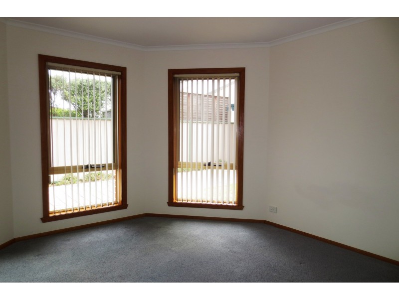 2/19 Upton Street, Altona VIC 3018