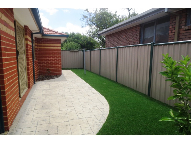 2/19 Upton Street, Altona VIC 3018