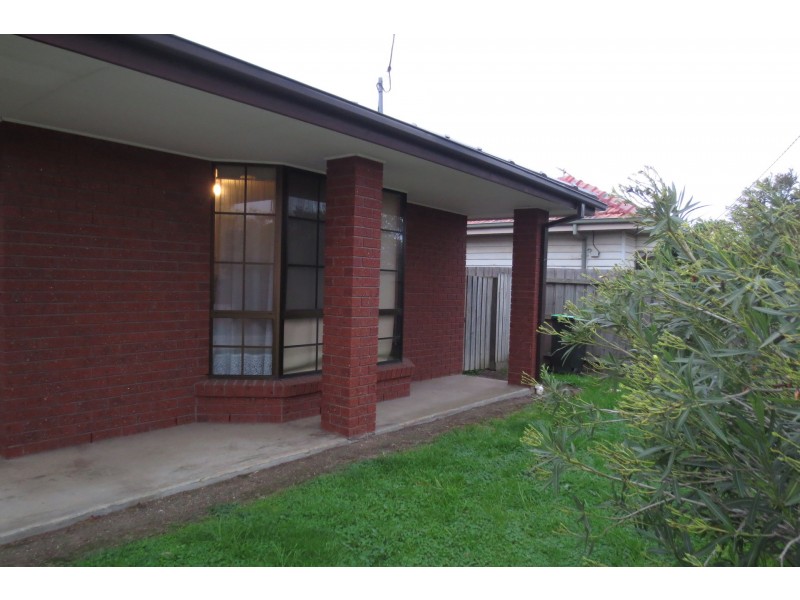 1/197 Civic Parade, Altona VIC 3018