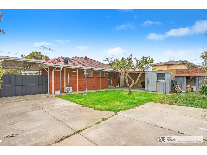 50 Noordenne Avenue, Seaholme VIC 3018