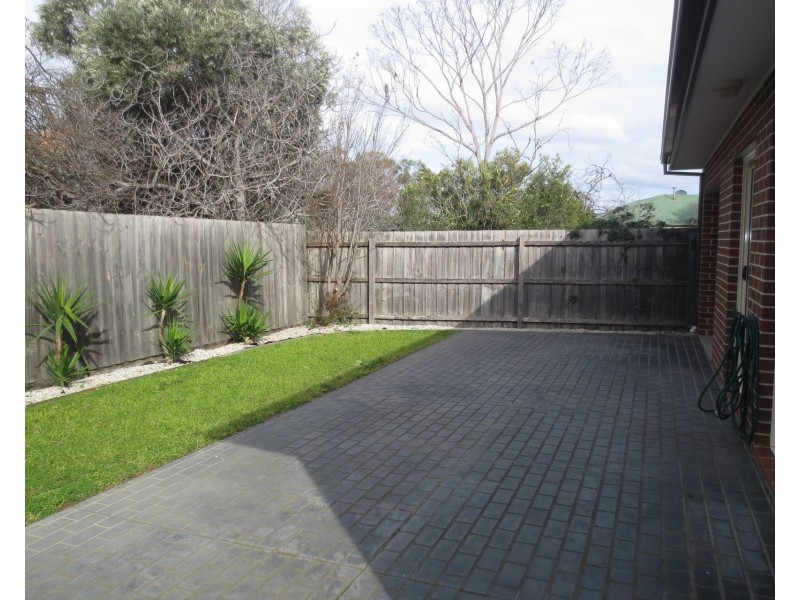 2/12 Mulga Street, Altona VIC 3018