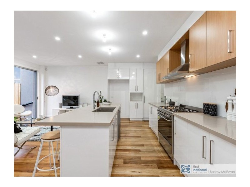 2/37 Upton Street, Altona VIC 3018