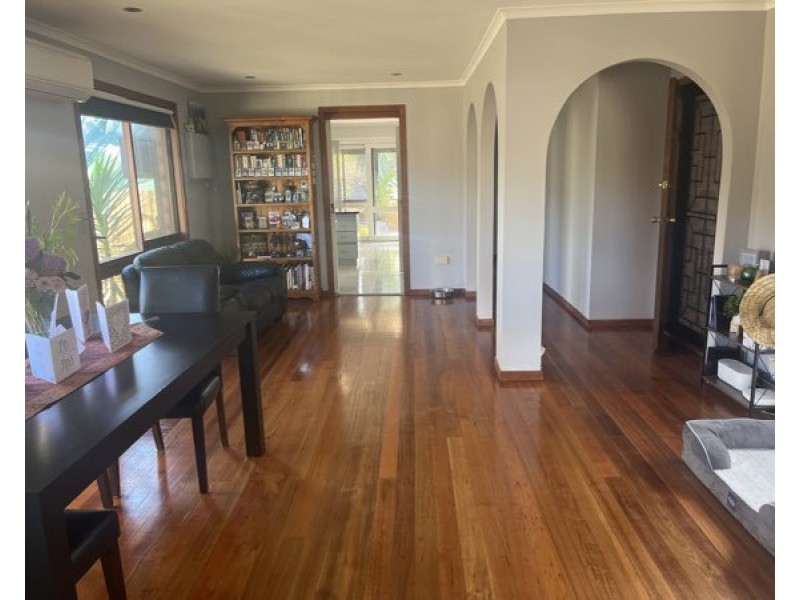 10 Fiddian Court, Altona Meadows VIC 3028