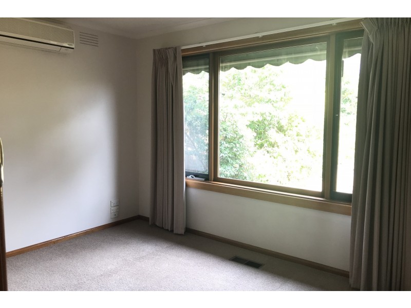 8 Newton Court, Seaholme VIC 3018