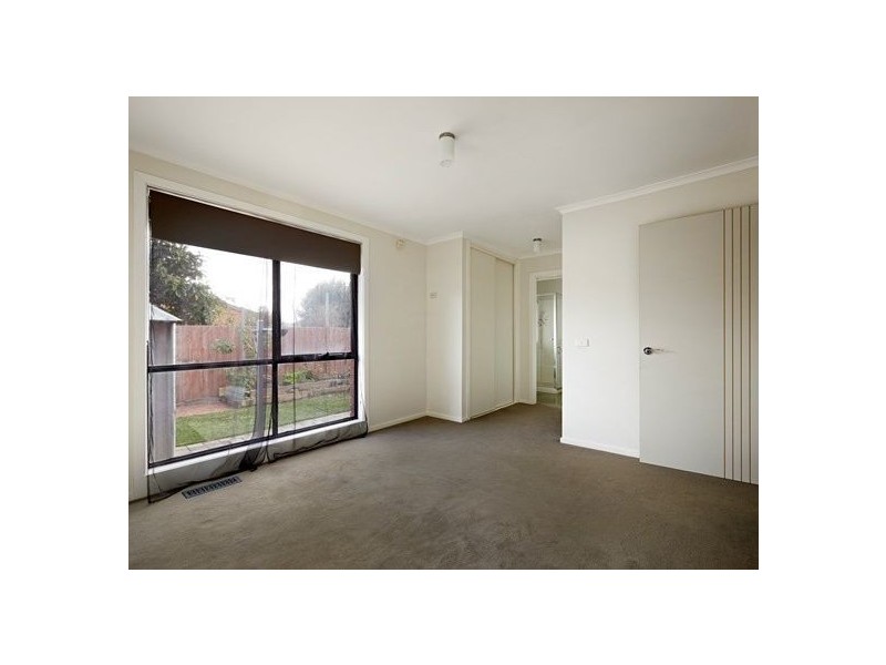 27 Lady Nelson Crescent, Altona Meadows VIC 3028