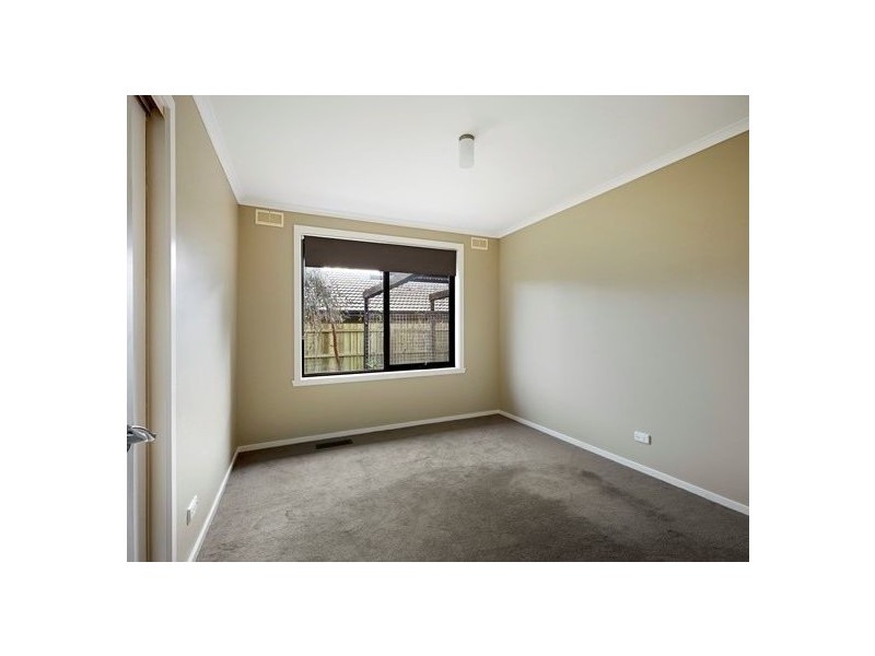 27 Lady Nelson Crescent, Altona Meadows VIC 3028