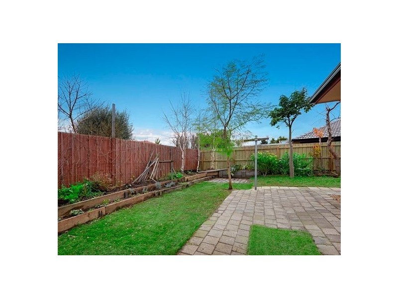 27 Lady Nelson Crescent, Altona Meadows VIC 3028